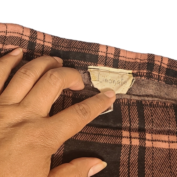 Short skirt - Picture 4 of 4